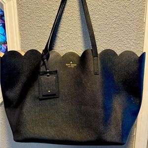 Kate Spade ♠️ Black Scalloped Tote